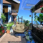 Peerless Otel