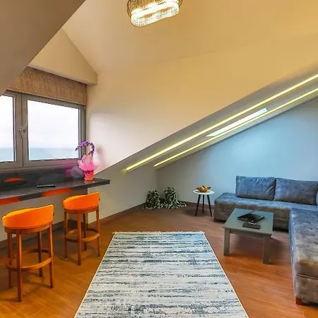 Peerless Hotell 3*