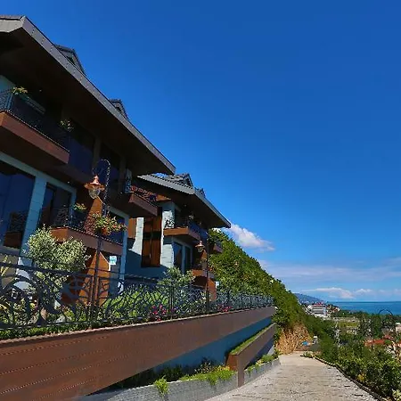 Peerless 3* Trabzon